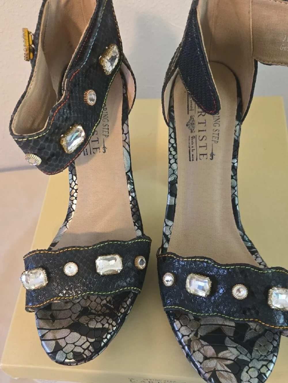 L'Artiste Black Jeweled Block Heel Sandals - Picture 7 of 7